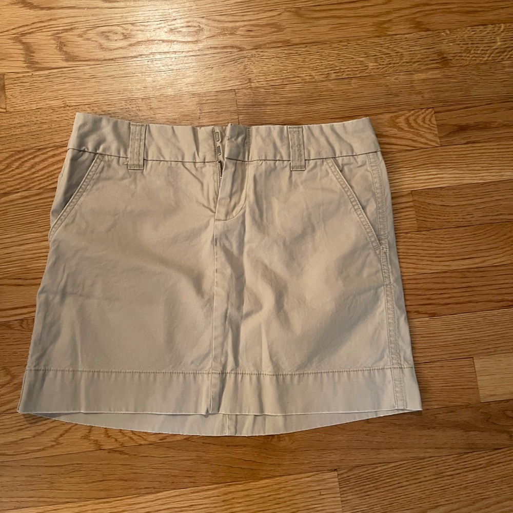 GAP chino mini skirt